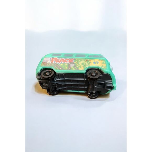 Cars 2006 McDonald's Happy Meal Toys - Disney PIXAR - Love Van - Picture 5 of 5